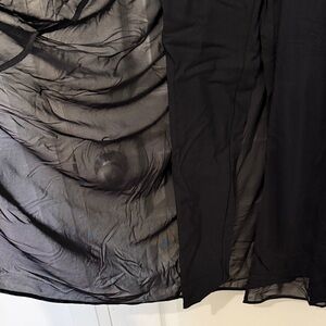 📦 MOVING SALE: Black Leggings with Mesh Overlay Skirt